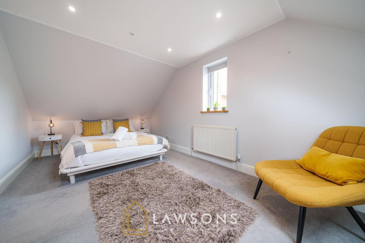 Ferienwohnung Loft Living By Lawsons With Parking Windsor Exterior foto