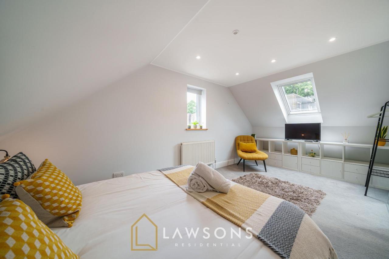 Ferienwohnung Loft Living By Lawsons With Parking Windsor Exterior foto
